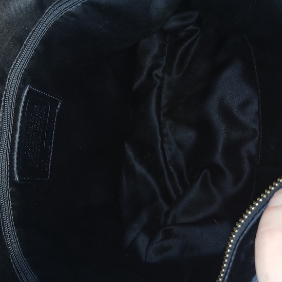 Coach - Picture 9 of 11